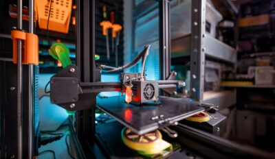 UniFormation S10 : l&rsquo;imprimante résine qui lave et sèche ses pièces arrive sur Kickstarter